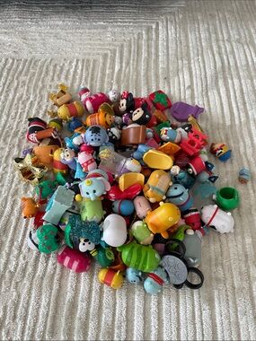 Disney Colorful Tsum Tsum Mini Figure Lot - Red, Yellow, Green, Blue, Purple